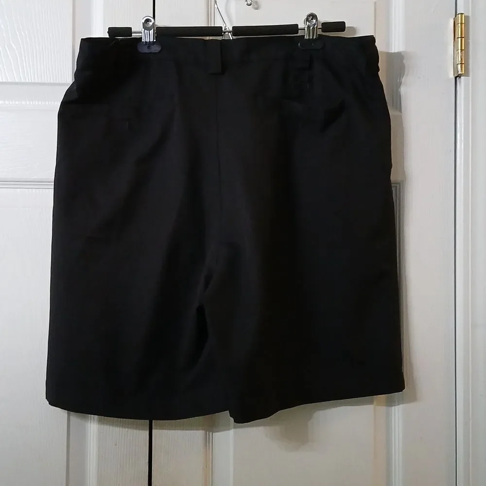 Under Armour black pleated front golf casual dress shorts Sz 38  NWOT